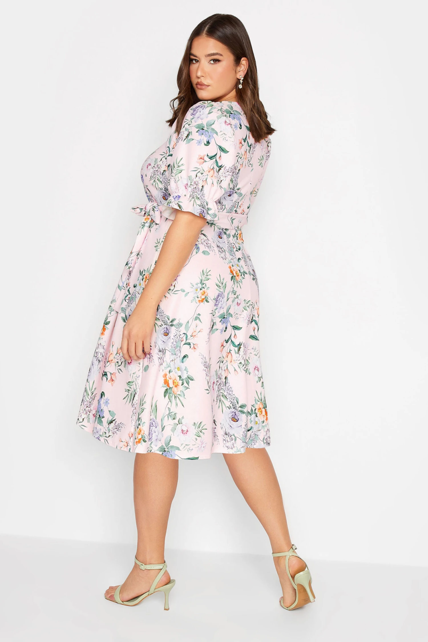 YOURS LONDON Curve Pink Floral Print Puff Sleeve Dress 2 YOURS LONDON Curve Pink Floral Print Puff Sleeve Dress - Image 2