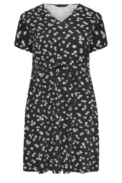 YOURS Curve Black Daisy Print Cotton T-Shirt Dress 10 YOURS Curve Black Daisy Print Cotton T-Shirt Dress -Saga Dresses Shop d988f89a 5995 4b 137305 X