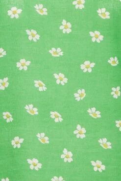 YOURS PETITE Curve Green Daisy Print Square Neck Top -Saga Dresses Shop dcf03c3d 7e89 4c 174642 Z