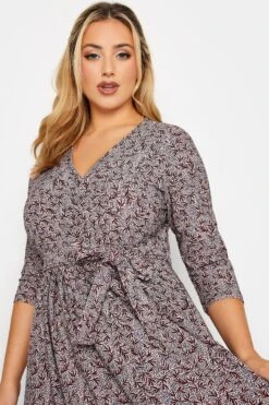 YOURS Curve Red & White Leaf Print Wrap Maxi Dress 8 YOURS Curve Red & White Leaf Print Wrap Maxi Dress -Saga Dresses Shop e1c3a6af 8f17 47 301413 D