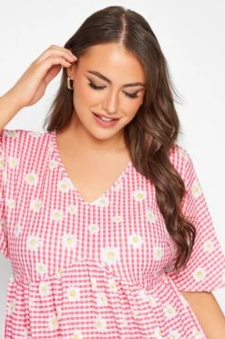 LIMITED COLLECTION Curve Pink Gingham Floral Top -Saga Dresses Shop e82e5687 2cfa 48 213640 D