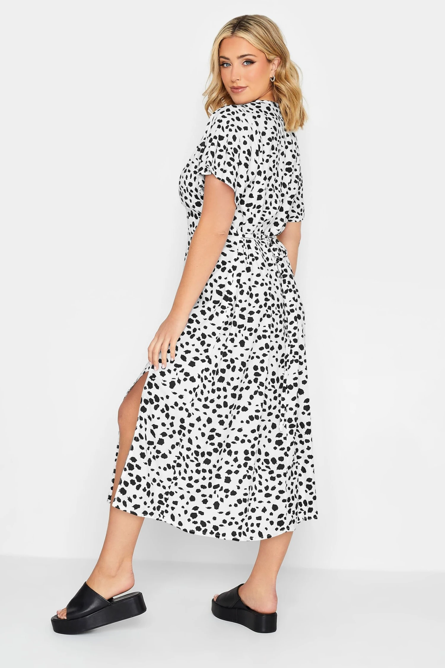 YOURS PETITE Curve White Dalmatian Print Midi Tea Dress 2 YOURS PETITE Curve White Dalmatian Print Midi Tea Dress - Image 2