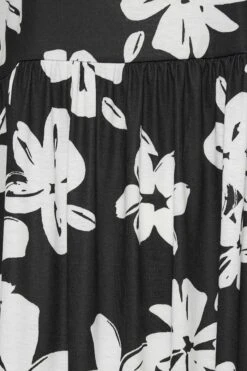 LIMITED COLLECTION Curve Black Floral Print Midaxi Smock Dress 9 LIMITED COLLECTION Curve Black Floral Print Midaxi Smock Dress -Saga Dresses Shop f60e1517 7727 48 215725 Z