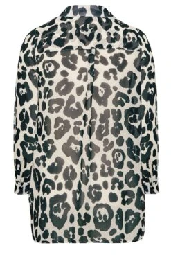 YOURS LONDON Curve White & Black Leopard Print Longline Shirt 11 YOURS LONDON Curve White & Black Leopard Print Longline Shirt -Saga Dresses Shop f987f839 cb0f 40 162045 Y